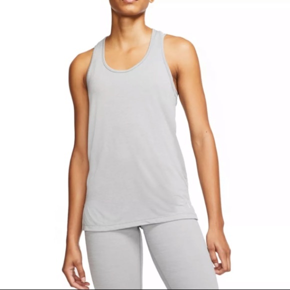 Nike Layering Yoga Tank NWT - Picture 1 of 10